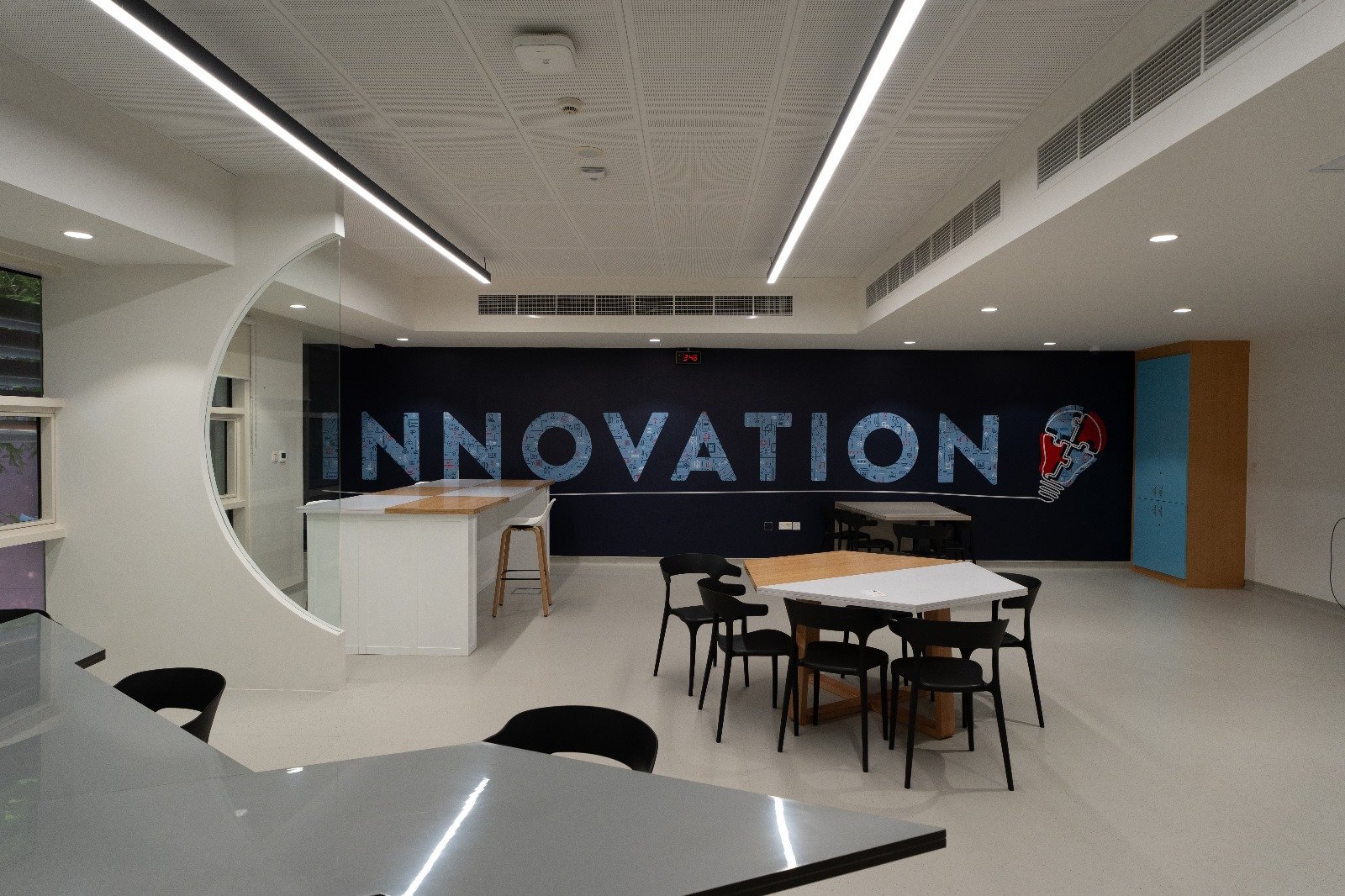 DWUGHT SCHOOL UAE
