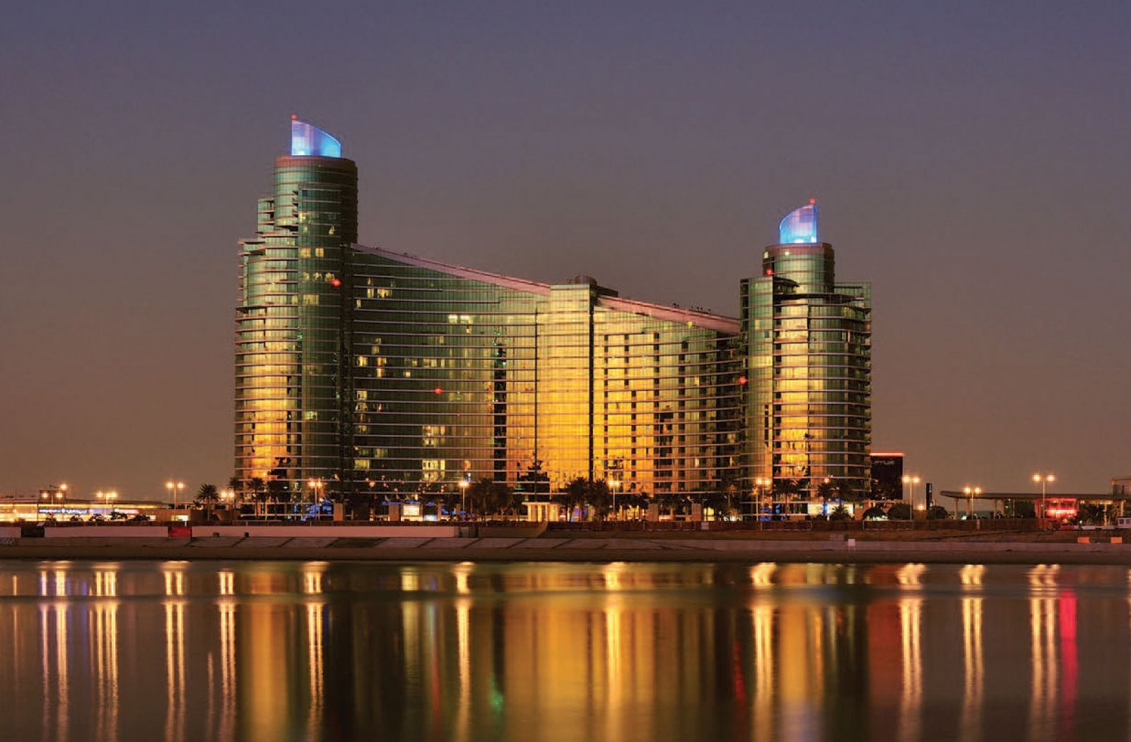 Dubai Festival City Harbour Plaza, B.A.E.