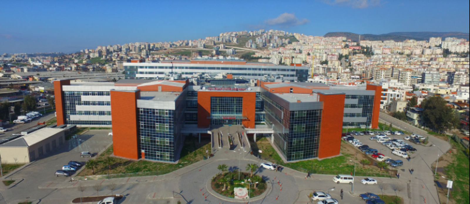 İzmir Karşıyaka 400 Yataklı Devlet Hastanesi