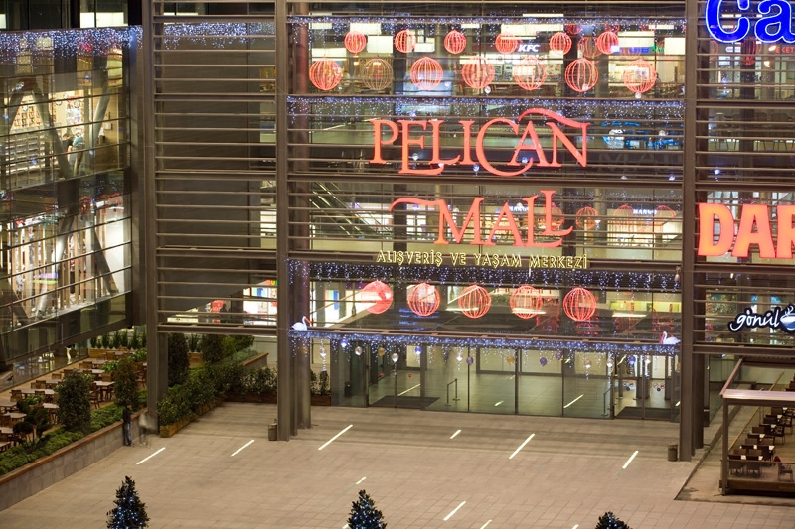 Pelikan Mall