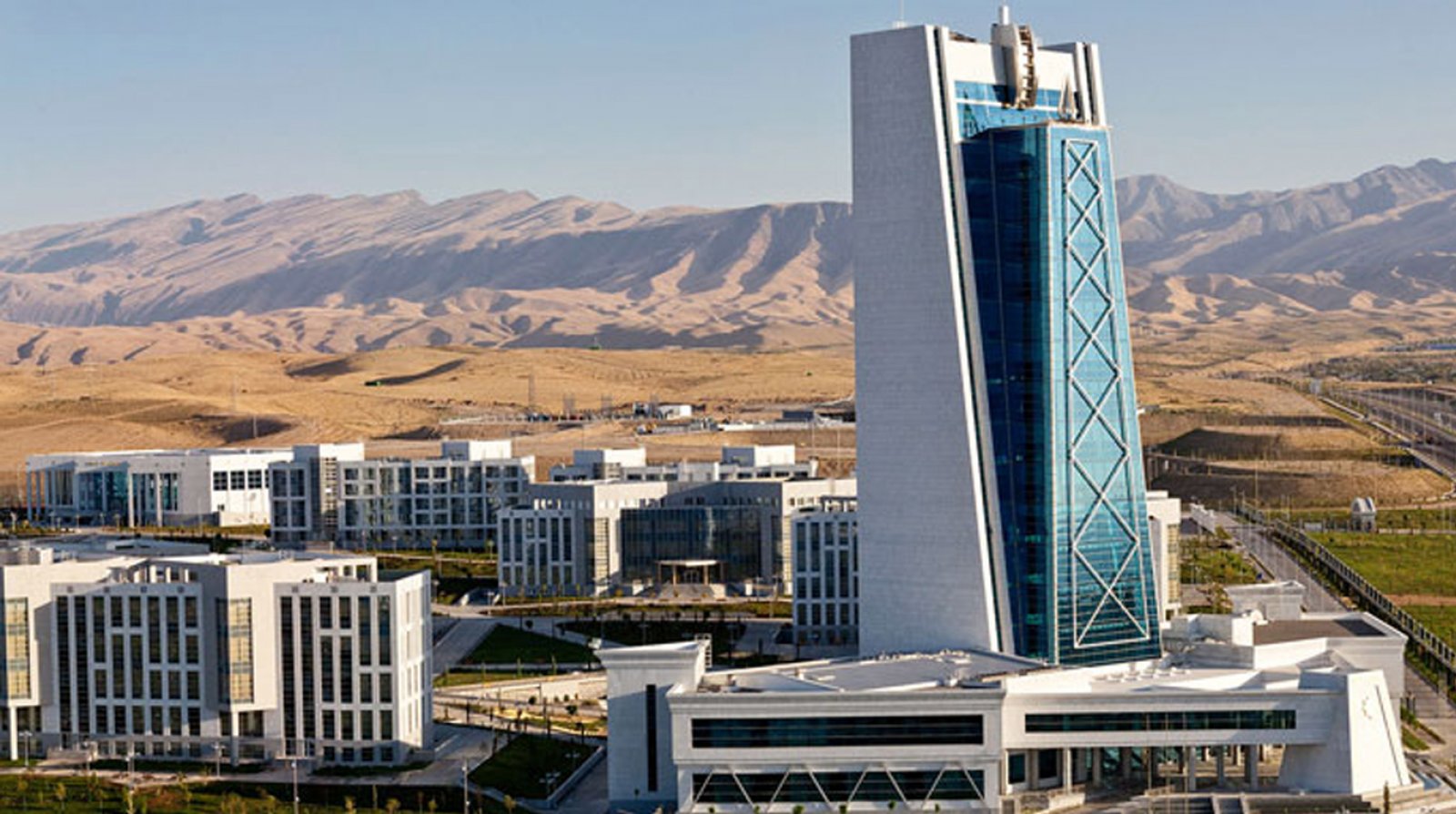Politeknik Üniversitesi, Türkmenistan
