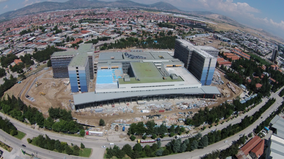 Isparta Şehir Hastanesi'nde İkizler Aydınlatma tercih edildi.